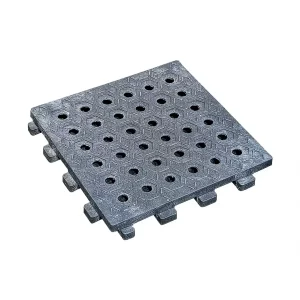 Reitplatzplatte und Paddockplatte in der Größe 50x50x5,3 cm für Reitplätze