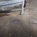 Eventmatten als Werkstattboden und Wandverkleidung