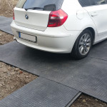 Temporäre Parkplätze mit der Bodenschutzmatte SOLID