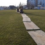 Die ImGEx-PROFI als Bodenschutz bei Bohrarbeiten auf einem Sportplatz