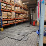 Bodenschutzmatte als schalldämmender Bodenbelag in einer Lagerhalle